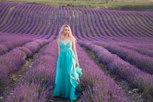 Bridesmaid Dresses They’ll Actually Wear Again: How to Choose Styles Your ‘Maids Will Love