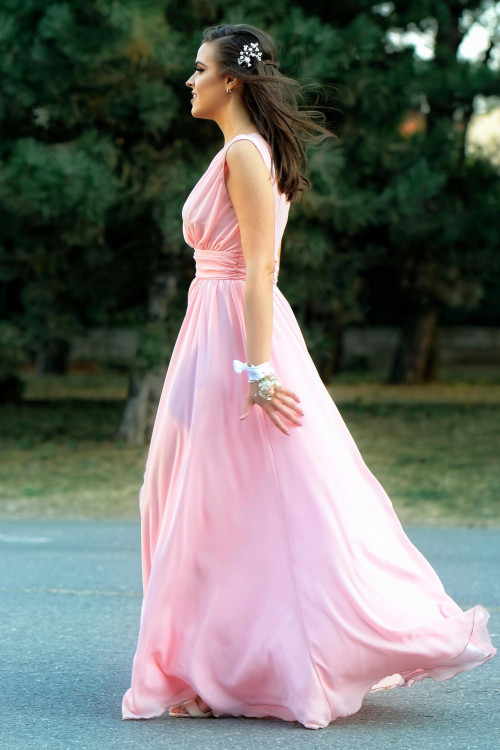 The Ultimate Guide to Buying Bridesmaid Dresses Online: Tips for a Seamless Shopping Experience